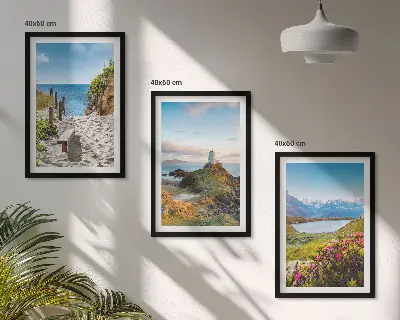 3er-Set Bilder mit Rahmen mit Motiven von Strand, Leuchtturm, Bergen und Blumen