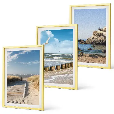 Gerahmtes Bilderset Strand mit Holzsteg und Klippen