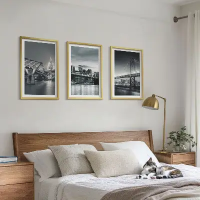3er-Set Bilder mit Rahmen Stadtarchitektur mit Brücken in Grau