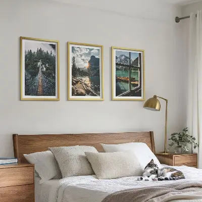 Bilder-3er-Set mit Rahmen Landschaftsmotive mit Brücke, Wald, See, Booten und Bergen