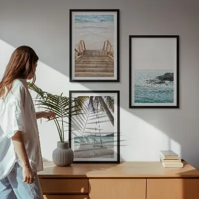 Gerahmtes Bilderset mit Motiv Treppe, Strand, Meer und Schaukel