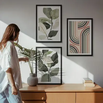 Gerahmtes Bilderset mit geometrischen Pflanzenmotiven