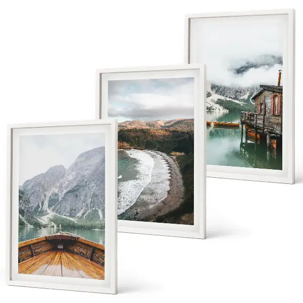 Gerahmtes Bilderset mit Motiven von Bergen, See, Boot, Strand und Landschaft