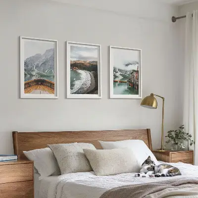 Gerahmtes Bilderset mit Motiven von Bergen, See, Boot, Strand und Landschaft