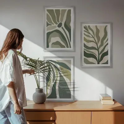 Gerahmtes Bilderset mit Illustrationen gemalter grüner Blätter