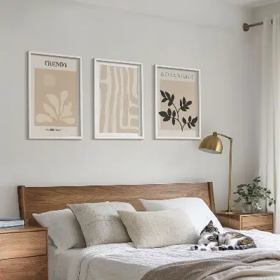 Gerahmtes Bilderset mit stilvollen Pflanzenmustern in Beige und Schwarz