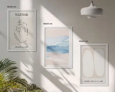 Gerahmte Bilderwand mit Motiven von Matisses abstrakten Formen