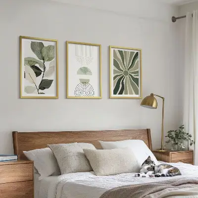3er-Set Bilder mit Rahmen mit Pflanzenmotiven und geometrischen Mustern in Grün