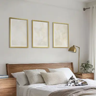 Gerahmtes Bilderset mit hellem Strukturfarbendesign