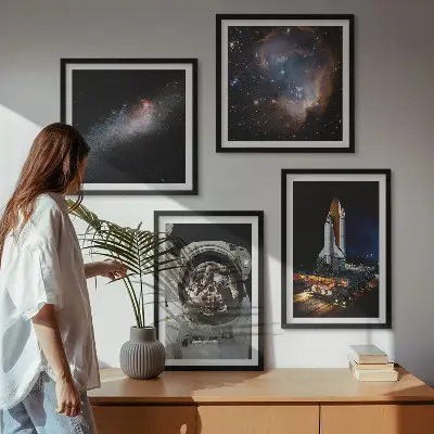 Astronauten landen auf dem Mond Wandbild als Polyptychon mit Rahmen