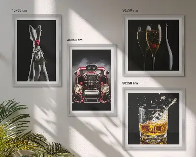 Wanddeko-Set mit Motiv Frauenbeine Rosenwagen und Wein