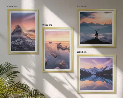 Mehrteiliges Wandbild mit Rahmen Motiv Berglandschaft mit Seen