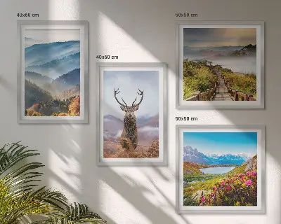 Wanddeko-Set mit Berglandschaft, See und Hirschen