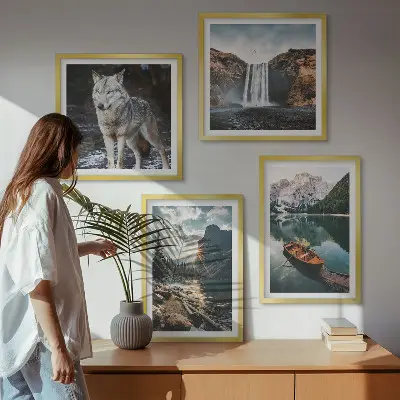 Polyptychon mit Rahmen mit Motiv Berge, Seen, Wasserfall und Wolf
