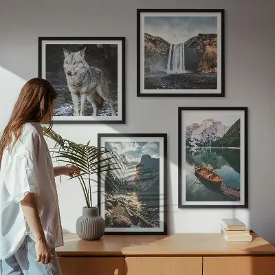 Polyptychon mit Rahmen mit Motiv Berge, Seen, Wasserfall und Wolf