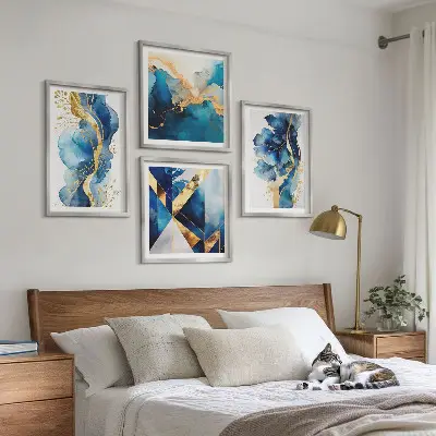 Wanddeko-Set mit blauen abstrakten Mustern