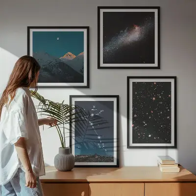 Kosmische Landschaften der Fische-Berge als gerahmtes Polyptychon