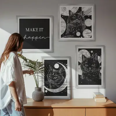 Polyptychon mit Rahmen schwarze Katzen mit Mond und Planet