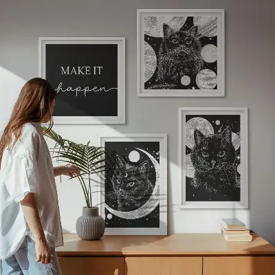 Polyptychon mit Rahmen schwarze Katzen mit Mond und Planet