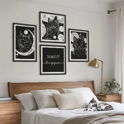 Polyptychon mit Rahmen schwarze Katzen mit Mond und Planet