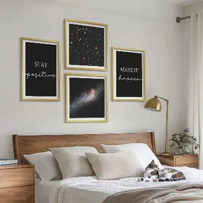Polyptychon mit Rahmen Motivationsslogans mit Sternen und Weltraummotiv
