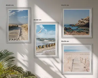 Wandbild als Polyptychon mit Rahmen Motiv Strand mit Sand, Wellen, Himmel und Vögeln