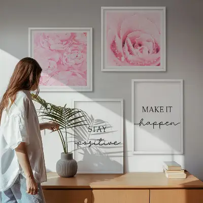 Minimalistische rosa Blüten als gerahmtes Polyptychon