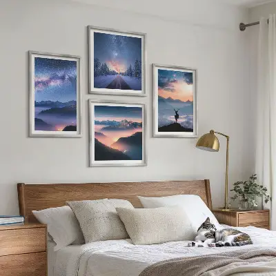 Wanddeko-Set mit Motiv Nachthimmel, Berge, Nebel und Hirsch