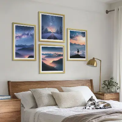 Wanddeko-Set mit Motiv Nachthimmel, Berge, Nebel und Hirsch