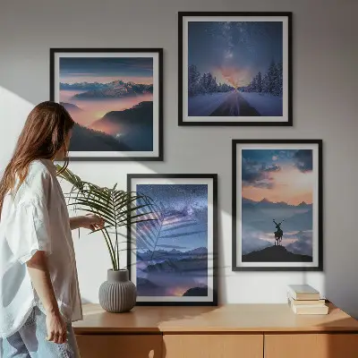 Wanddeko-Set mit Motiv Nachthimmel, Berge, Nebel und Hirsch