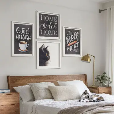 Wandbild mit Katzenmotiv in der Küche mehrteiliger Kunstdruck mit Rahmen