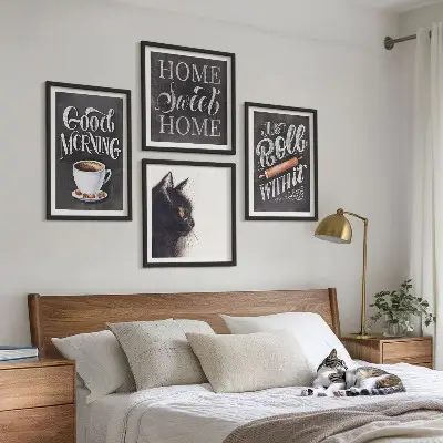 Wandbild mit Katzenmotiv in der Küche mehrteiliger Kunstdruck mit Rahmen