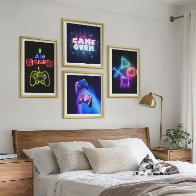Polyptychon mit Rahmen Bild mit Gamepads und Spielersymbolen