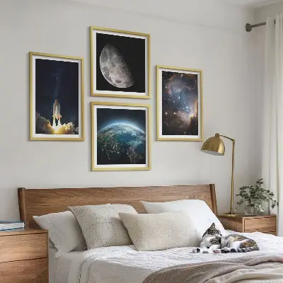 Wanddeko-Set mit Weltraum Motiven wie Erde Rakete und Galaxie