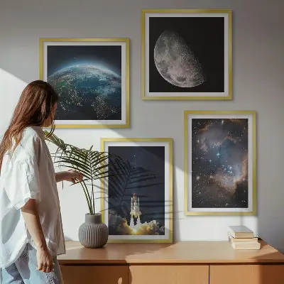 Wanddeko-Set mit Weltraum Motiven wie Erde Rakete und Galaxie