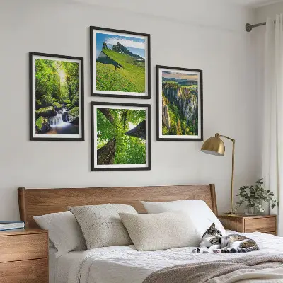 Wandbild Grüne Berge Wasserfallwald als mehrteiliges Bild mit Rahmen