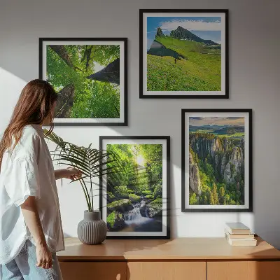 Wandbild Grüne Berge Wasserfallwald als mehrteiliges Bild mit Rahmen