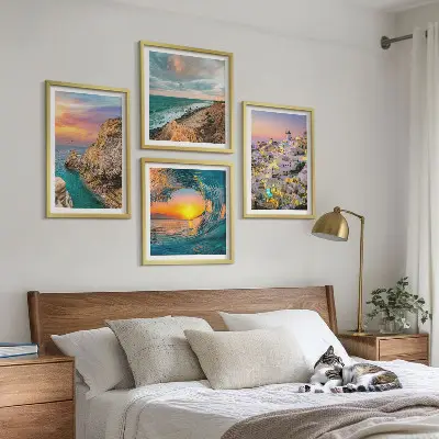 Polyptychon mit Rahmen Meereswellen und weiße Häuser auf Santorini