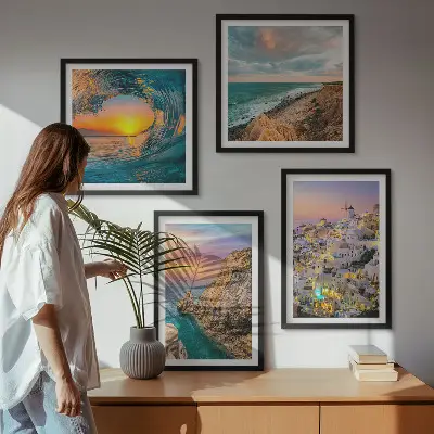 Polyptychon mit Rahmen Meereswellen und weiße Häuser auf Santorini