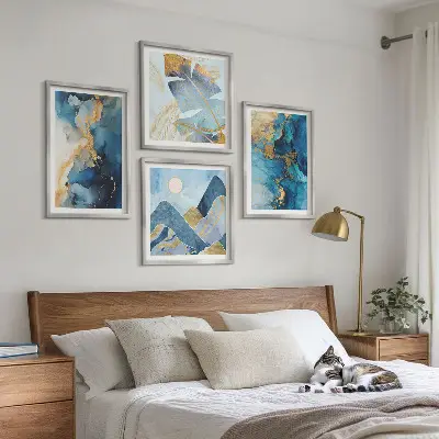 Goldmuster in den blauen Bergen mehrteiliges Wandbild mit Rahmen