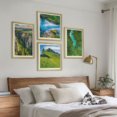 Polyptychon mit rahmen Grüne Berge, Flussfelsen