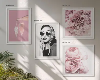 Wanddeko-Set mit elegantem Blumenmotiv aus Pfingstrosen und Rosen