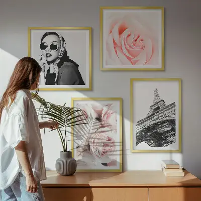 Eiffels Porträt einer Frau mit Rosen als gerahmtes Polyptychon