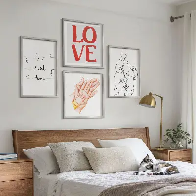Familienillustration als Hausschild mit passendem Rahmen als Polyptychon