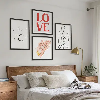 Familienillustration als Hausschild mit passendem Rahmen als Polyptychon