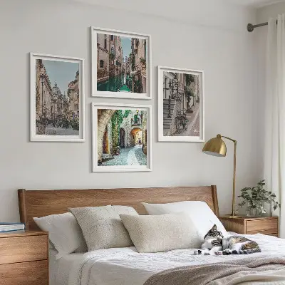 Venezianische Straßen und Wasserarchitektur als gerahmtes Polyptychon