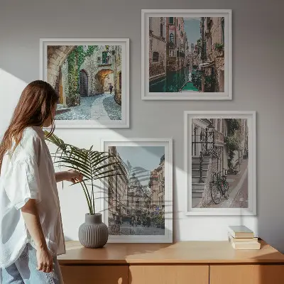 Venezianische Straßen und Wasserarchitektur als gerahmtes Polyptychon