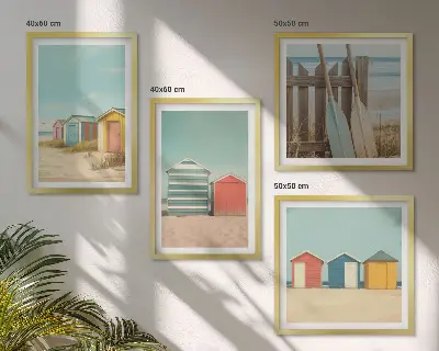 Bunte Strandhäuser als mehrteiliges Wandbild mit Rahmen