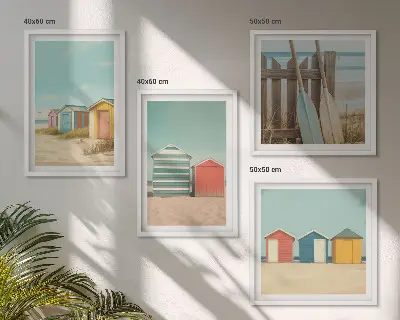 Bunte Strandhäuser als mehrteiliges Wandbild mit Rahmen