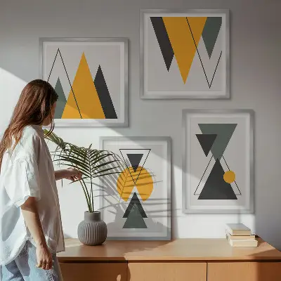 Abstrakte geometrische Formen als mehrteiliges Wandbild mit Rahmen